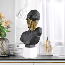 Load image into Gallery viewer, Omnia Paratus Statue