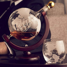 Load image into Gallery viewer, Globe Decanter & Glass Set
