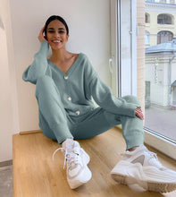 Load image into Gallery viewer, Women Knitted Tracksuit Turtleneck Sweater Casual.