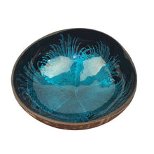 Load image into Gallery viewer, Coconut Shell Bowls