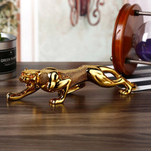 Load image into Gallery viewer, Preying Leopard Statues
